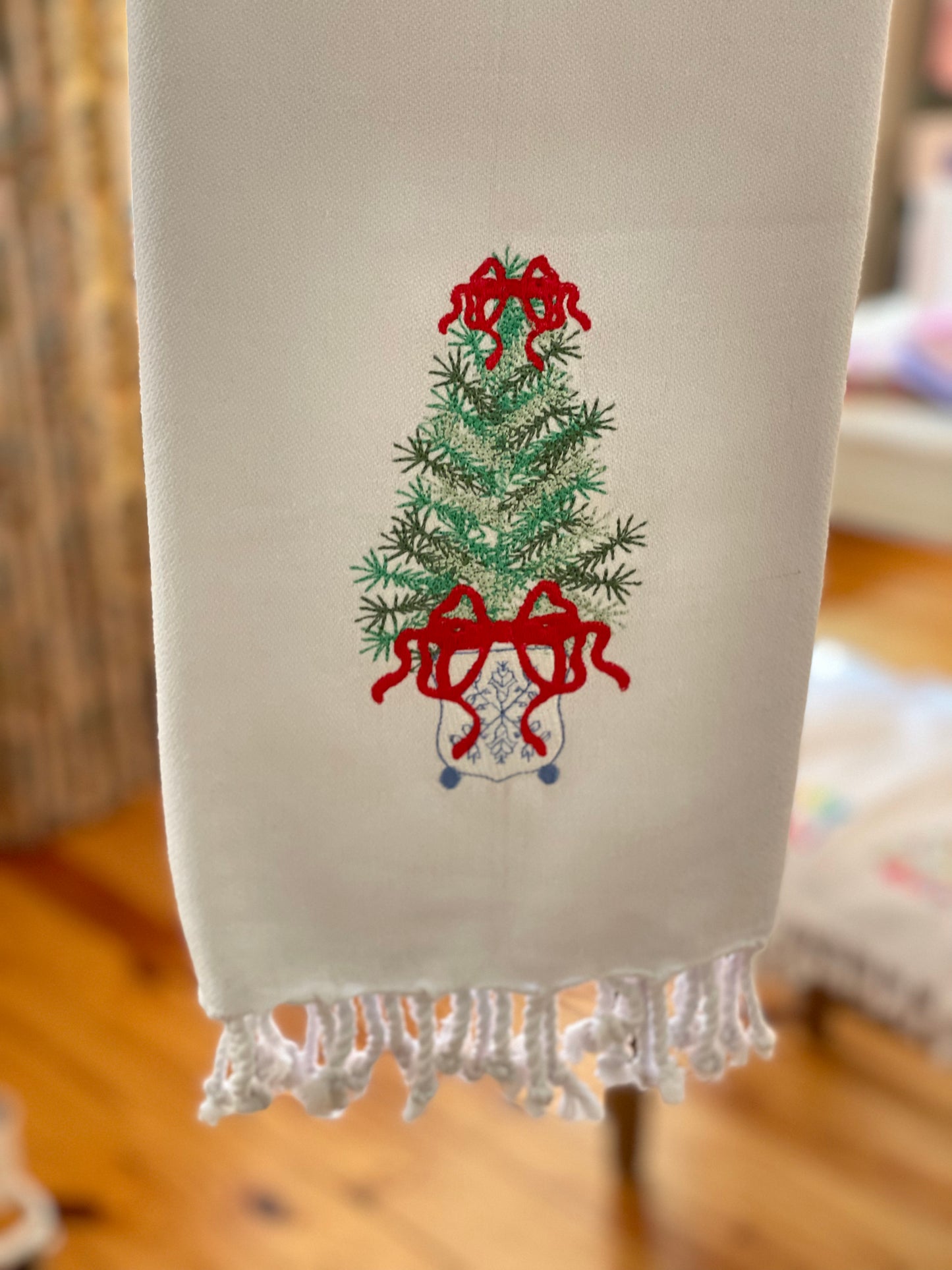 Holiday Hand Towels