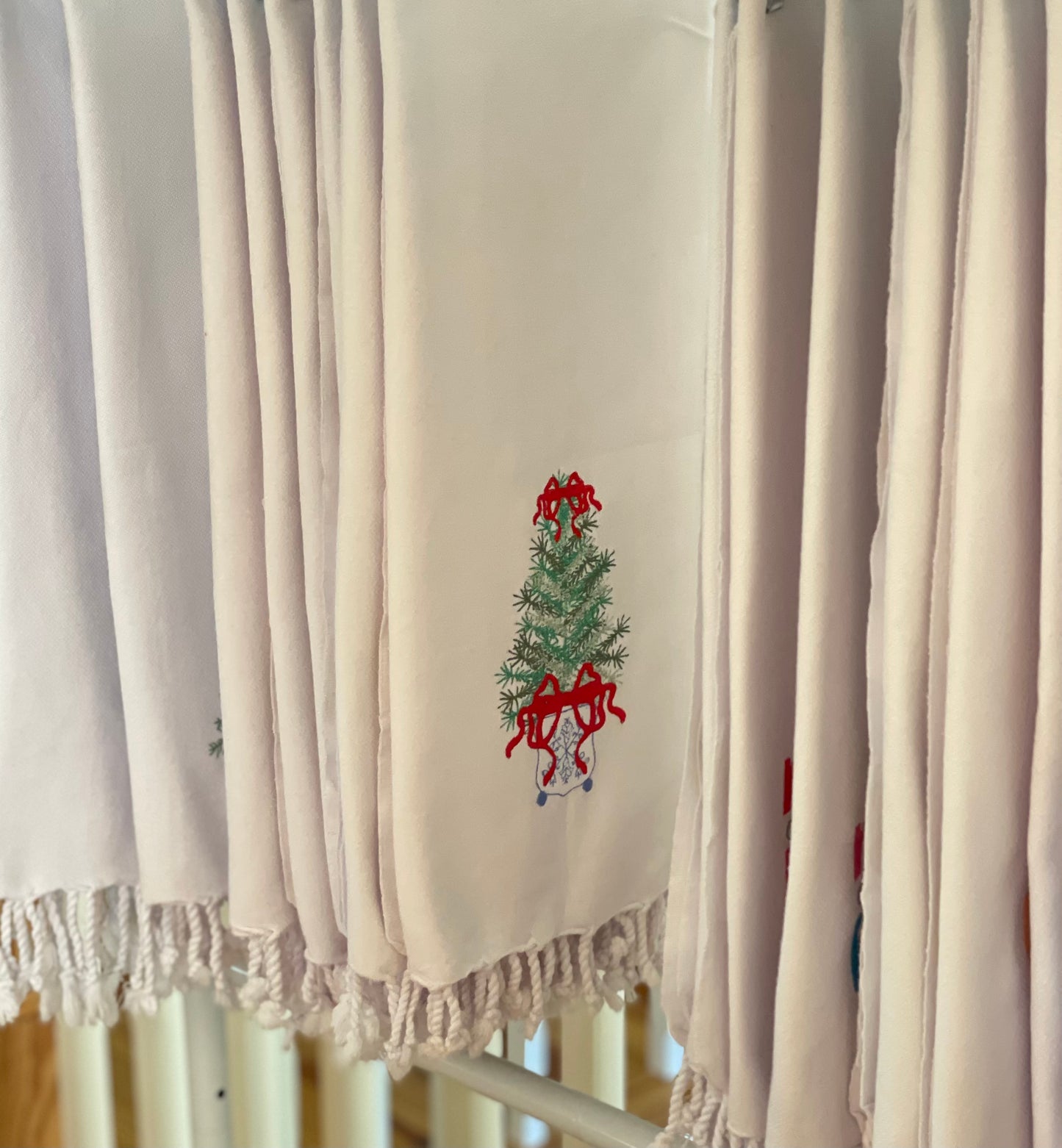 Holiday Hand Towels